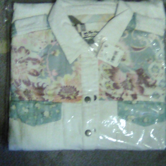 NWT We The Free Meadowlands cord Shirt (Ivory Combm) Medium - Picture 6 of 8